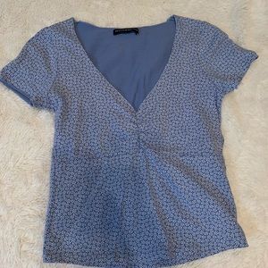 Never worn Brandy Melville floral top